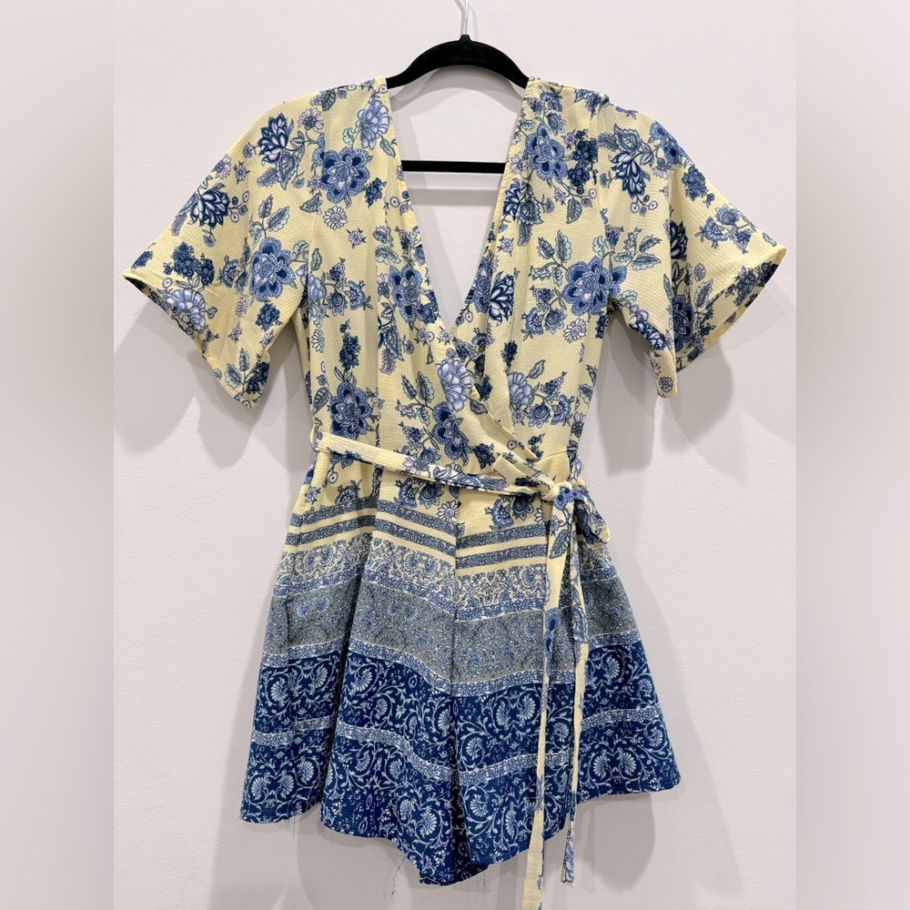 Francesca’s Blue and Yellow Floral Romper Size XS NWT